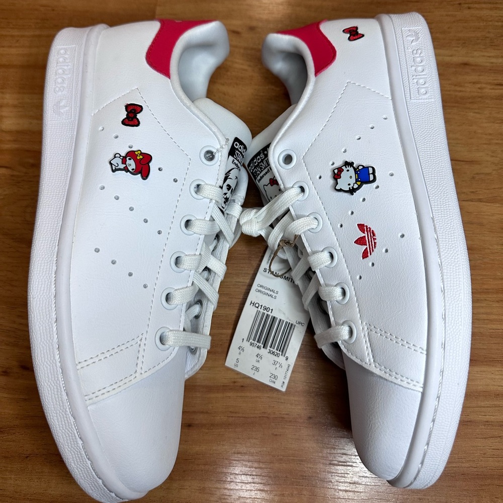 Hello Kitty x Stan Smith ‘friends forever’